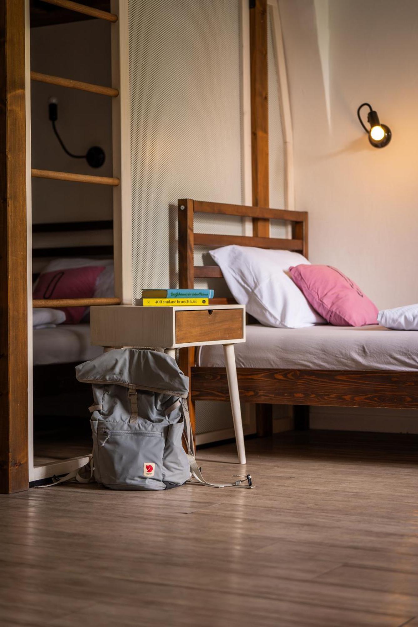 Long Story Short Hostel & Cafe Olomouc Eksteriør billede