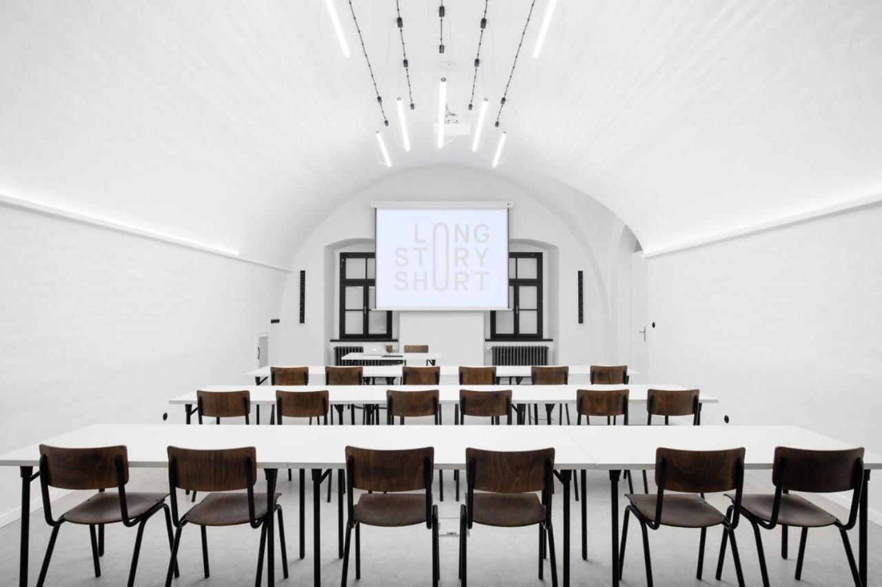 Long Story Short Hostel & Cafe Olomouc Eksteriør billede